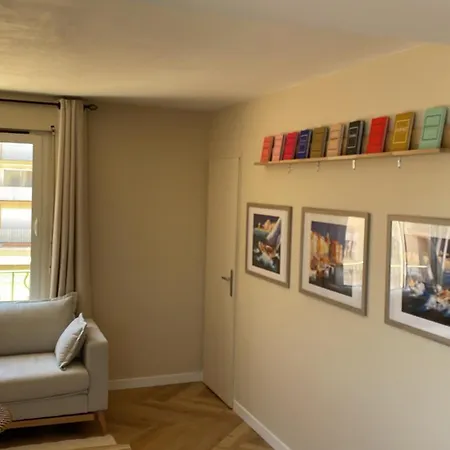 New Cosy Flat Tropez Apartman *
